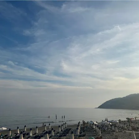 La Casa Degli Angioletti Marina dʼAndora